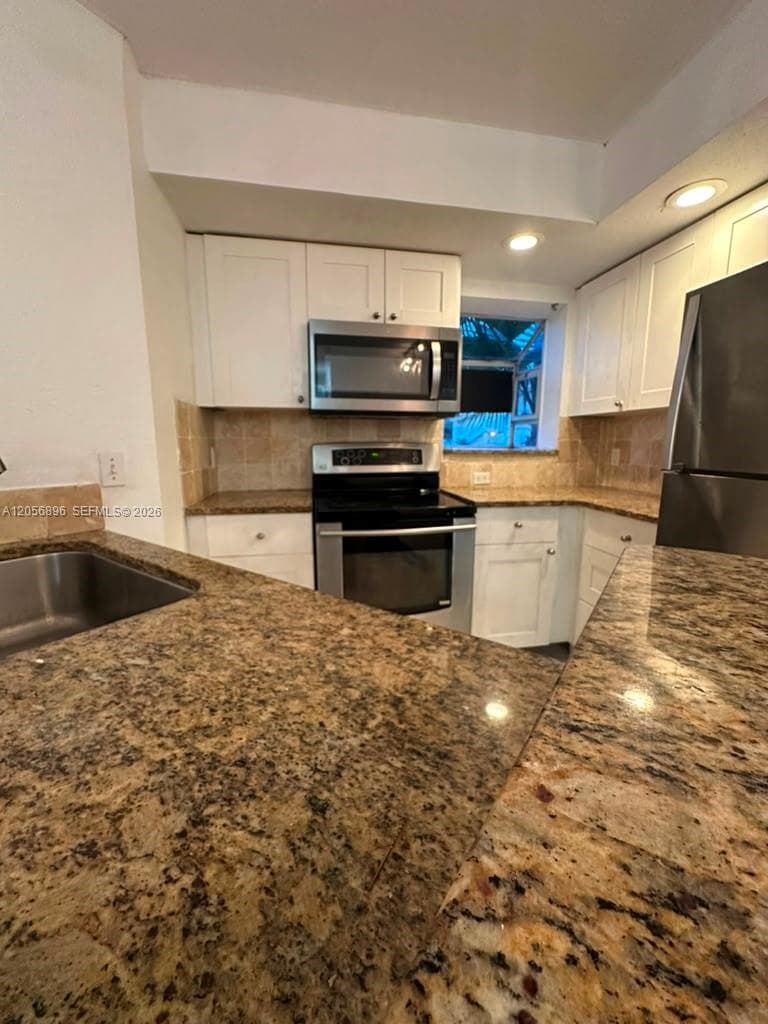 3330 N Pinewalk Dr N # 1611, Margate, FL 33063 photo 4