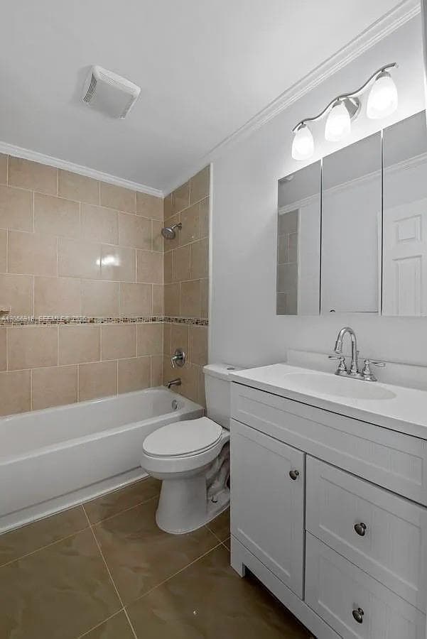 899 Normandy # 899, Delray Beach, FL 33484 photo 5