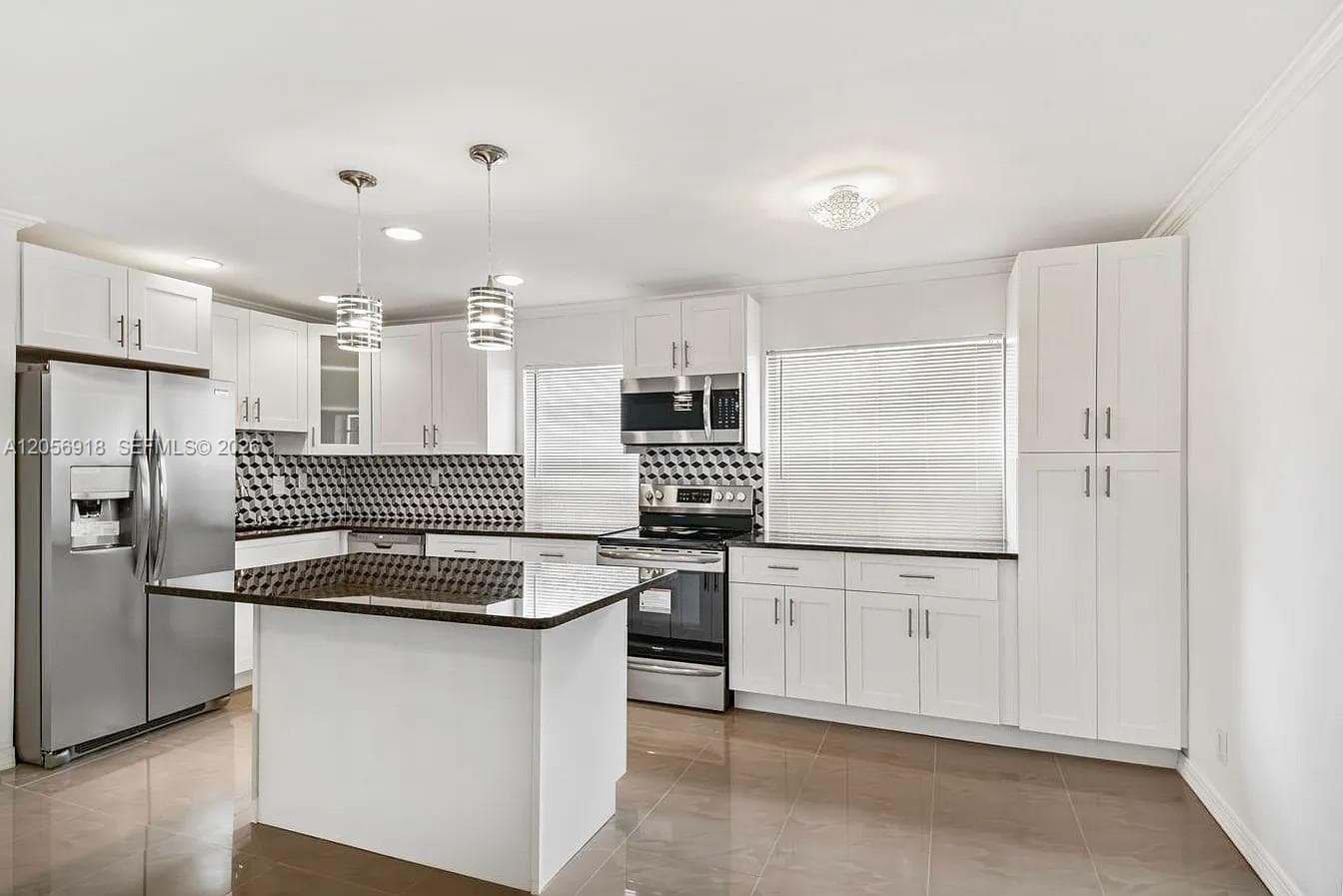 899 Normandy # 899, Delray Beach, FL 33484 photo 4