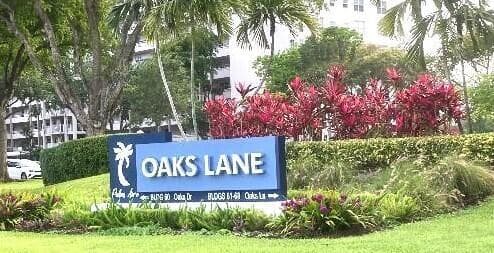 565 OAKS Lane # 305, Pompano Beach, FL 33069