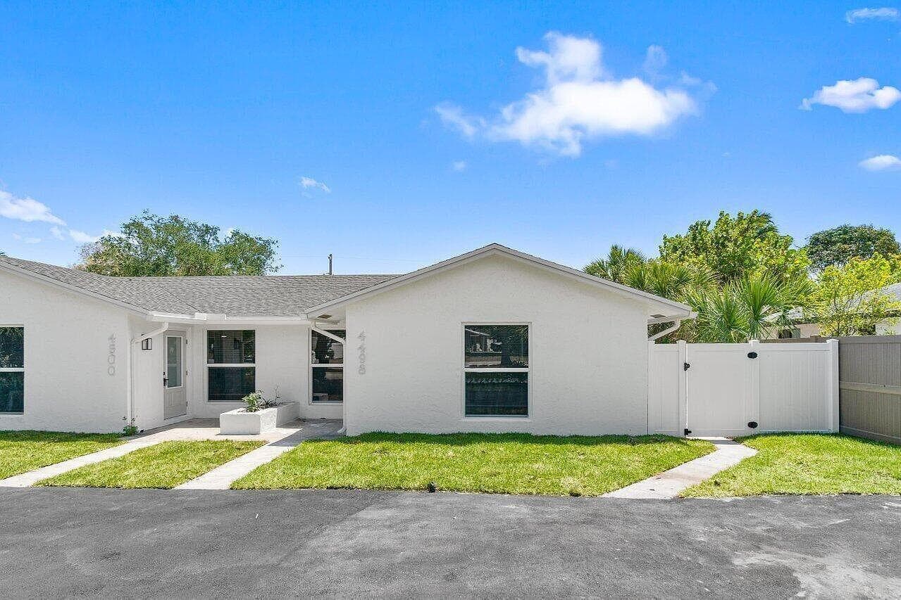 4498 NW 2nd Avenue, Boca Raton, FL 33431 photo 2