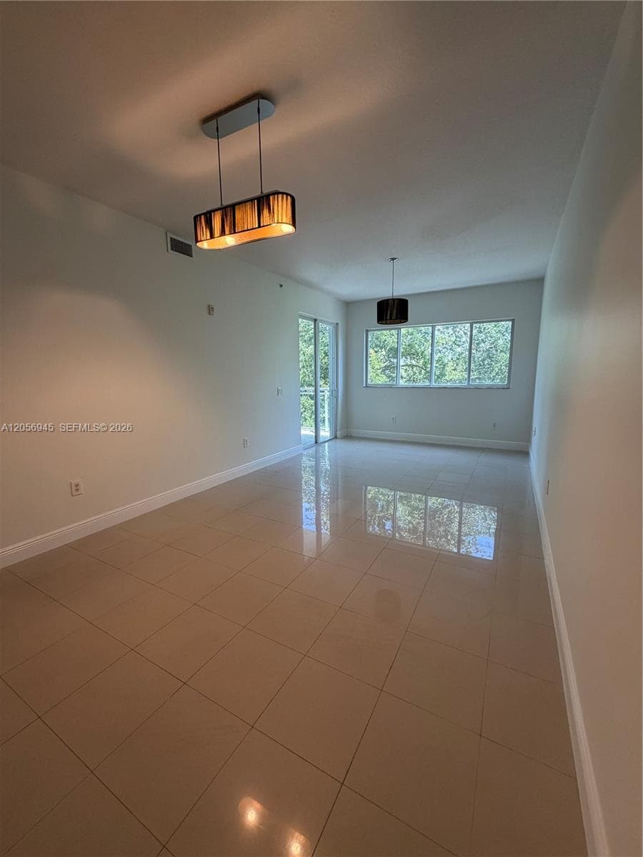 652 NE 63rd St # 404, Miami, FL 33138 photo 5