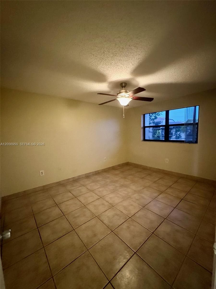 9945 Nob Hill Ct # 9945, Sunrise, FL 33351 photo 2