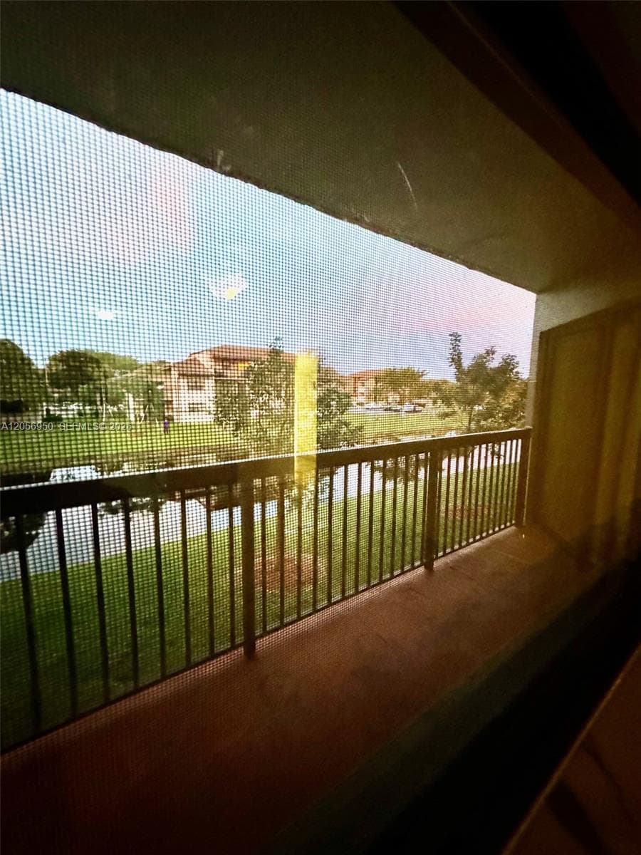 9945 Nob Hill Ct # 9945, Sunrise, FL 33351 photo 3