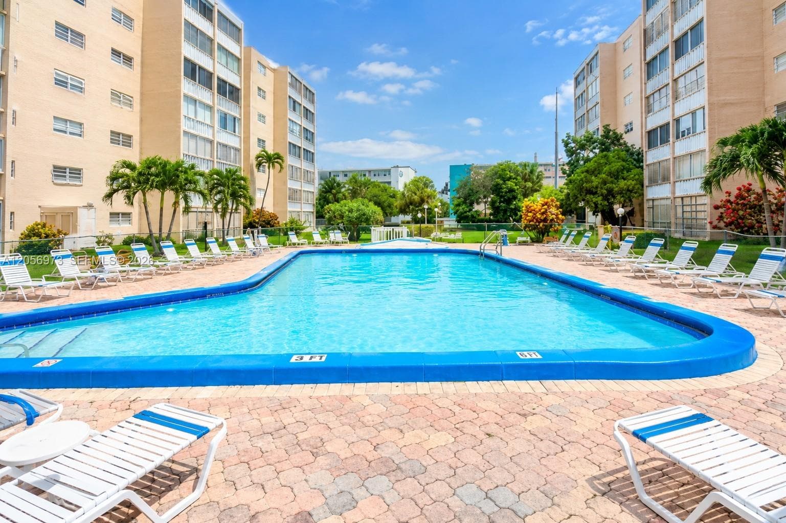 301 NE 14th Ave # 507, Hallandale Beach, FL 33009