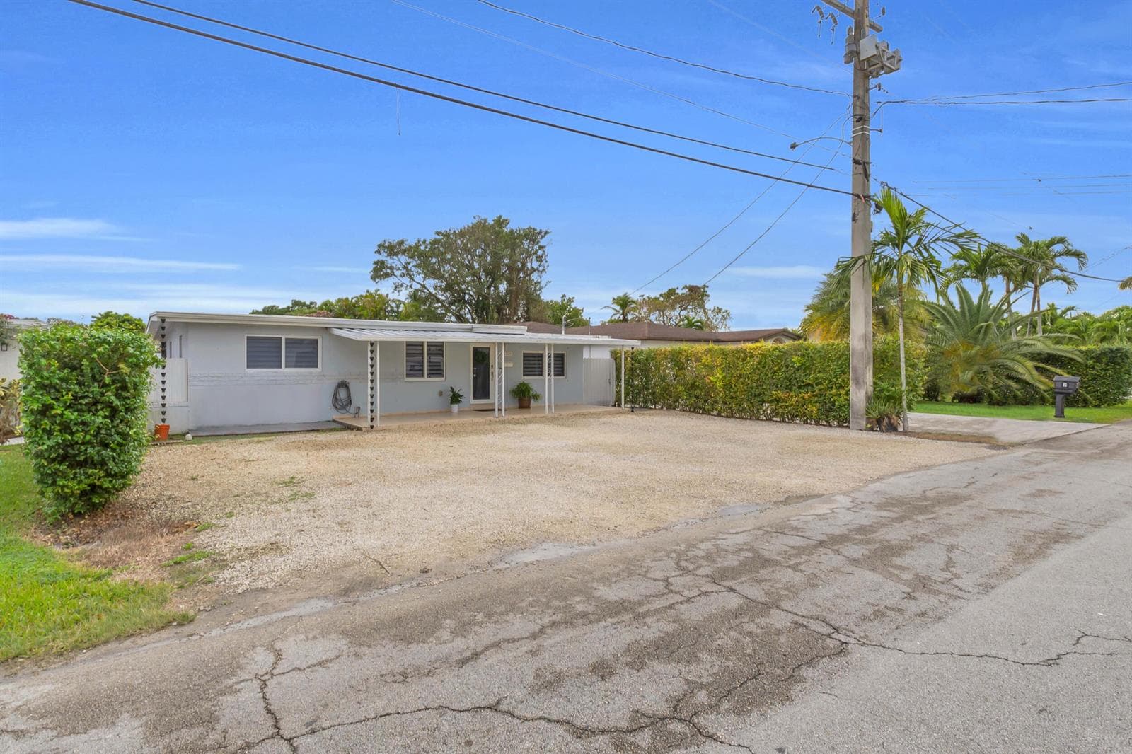 6350 SW 32ND Street, Miami, FL 33155