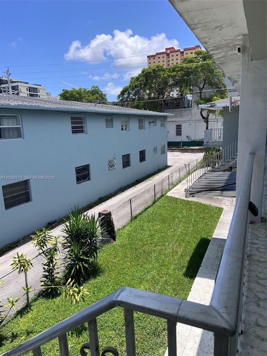 121 NE 80 TER # 5, Miami, FL 33131 photo 2