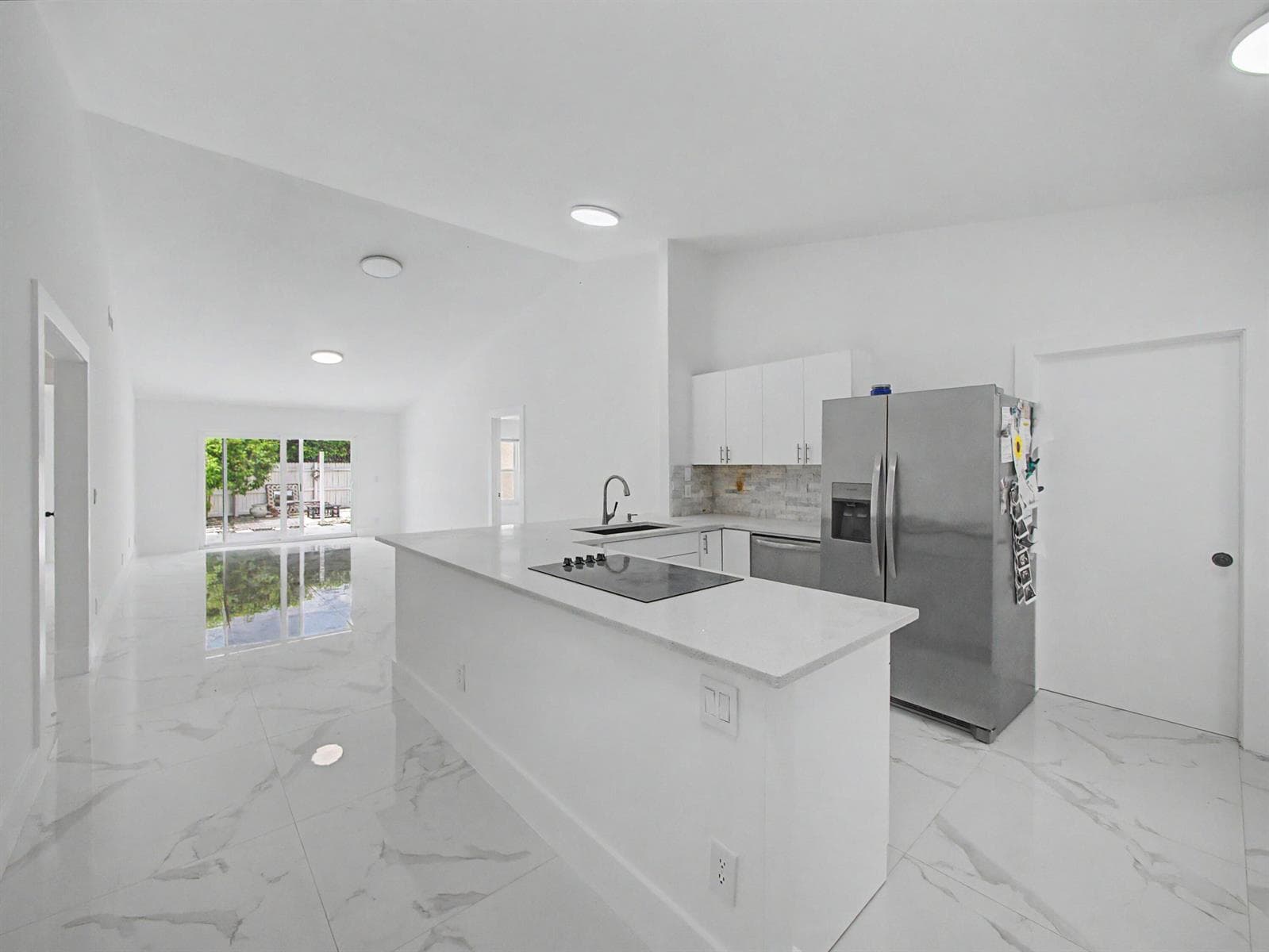8464 Lakepoint Court, Wellington, FL 33467 photo 3