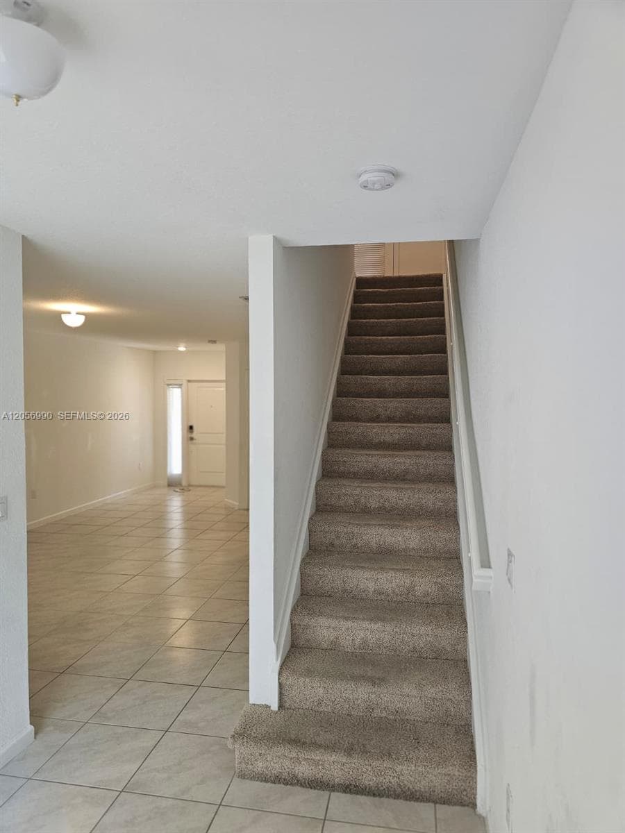 561 NE 5th St, Florida City, FL 33034 photo 5