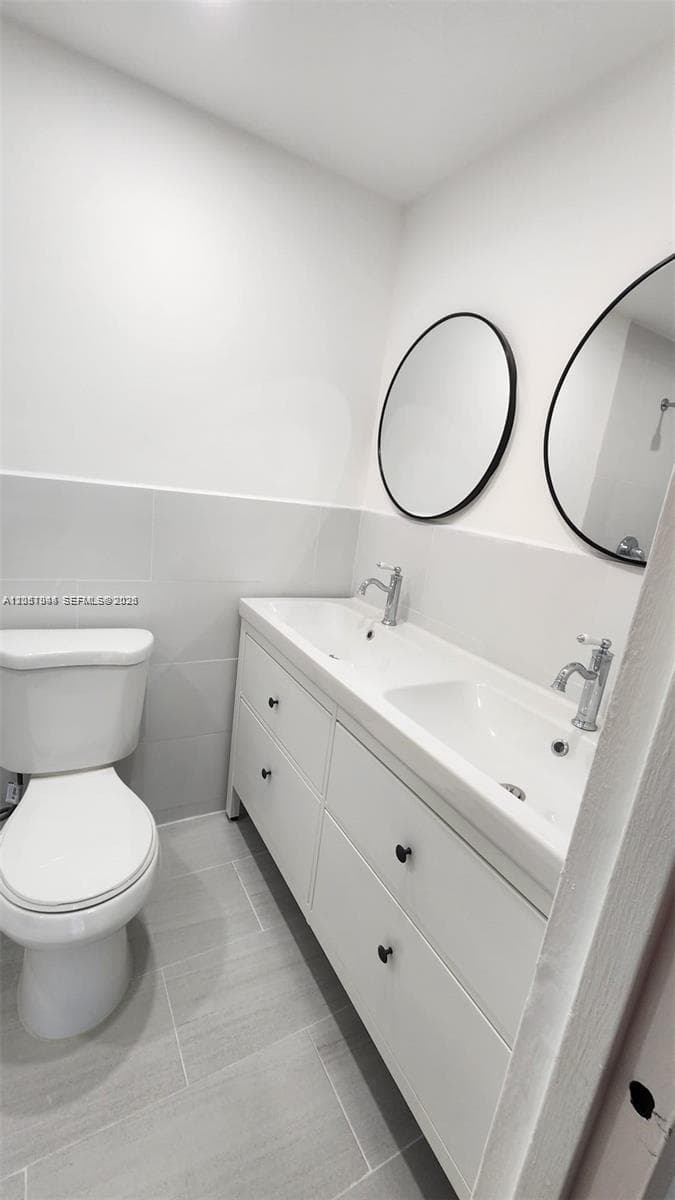200 177th Dr # 308, Sunny Isles Beach, FL 33160 photo 4