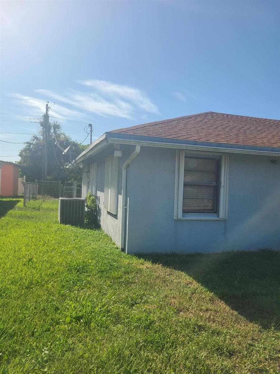 1533 6TH Street, West Palm Beach, FL 33401 photo 3