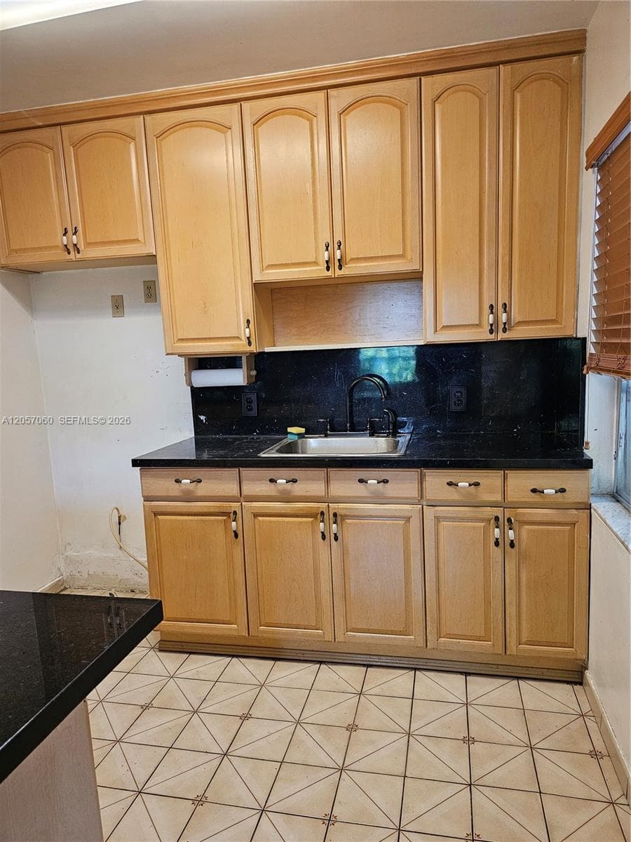 310 Ponce De Leon Blvd, Coral Gables, FL 33134 photo 3