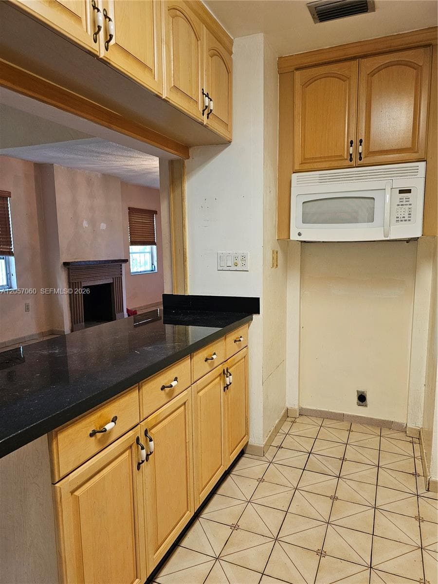 310 Ponce De Leon Blvd, Coral Gables, FL 33134 photo 4