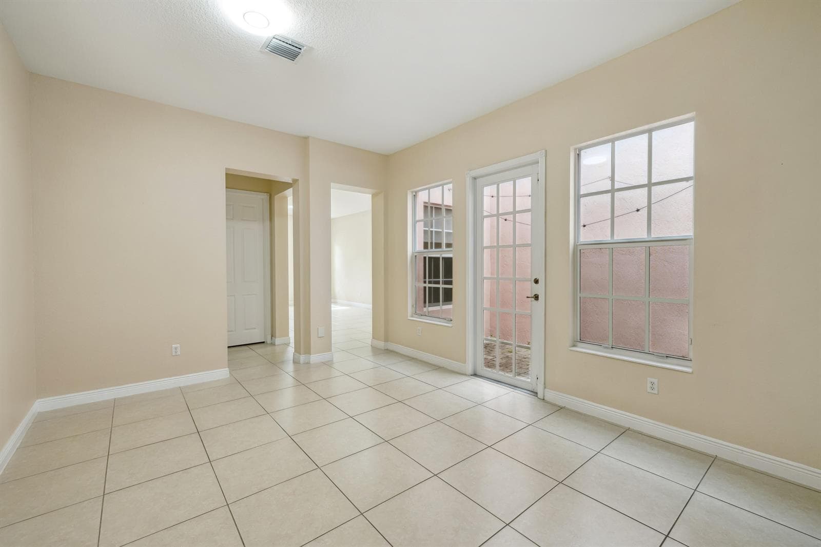 810 NW 83RD Lane, Boca Raton, FL 33487 photo 5