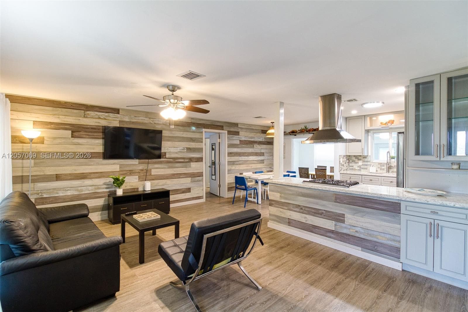 3039 Grant St, Hollywood, FL 33021 photo 3