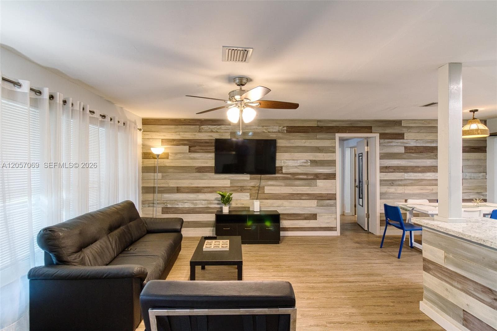 3039 Grant St, Hollywood, FL 33021 photo 4