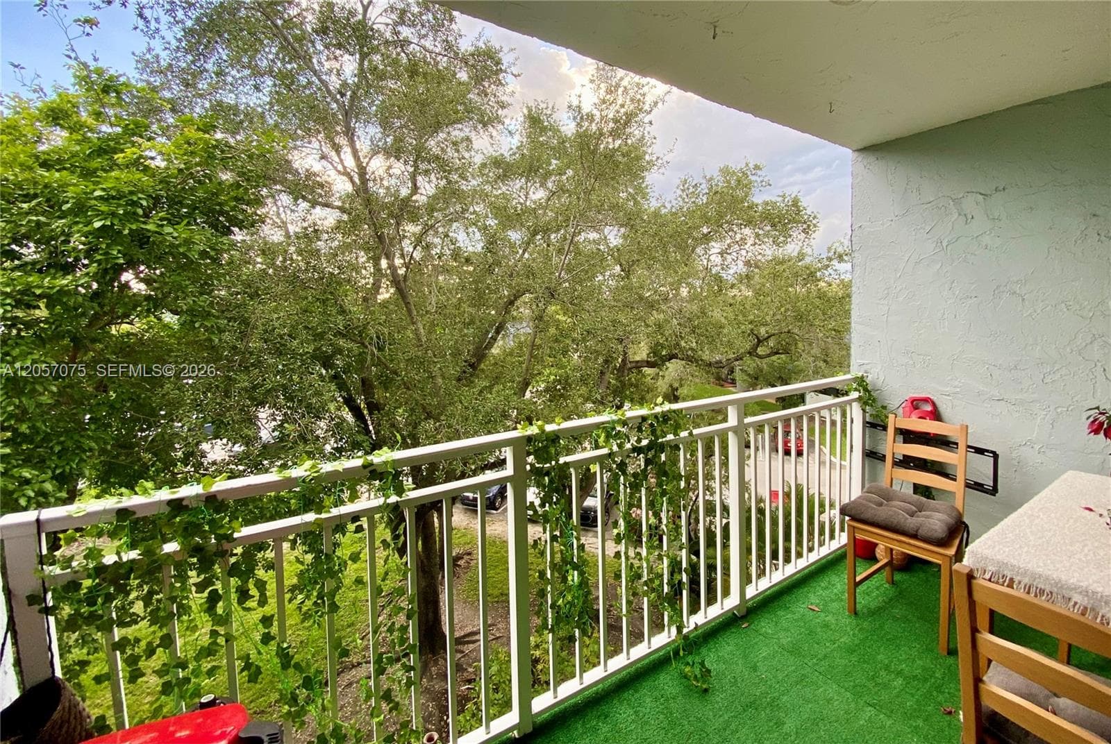 9357 Fontainebleau Blvd # D420, Miami, FL 33172 photo 4