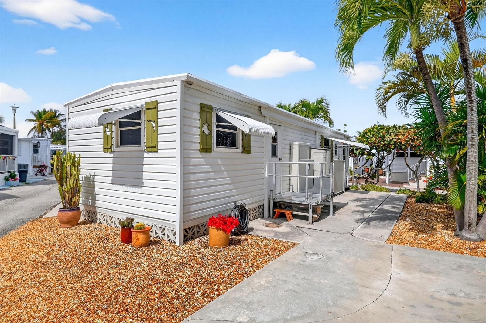 5 Cedar Drive # CD5, Briny Breezes, FL 33435 photo 4