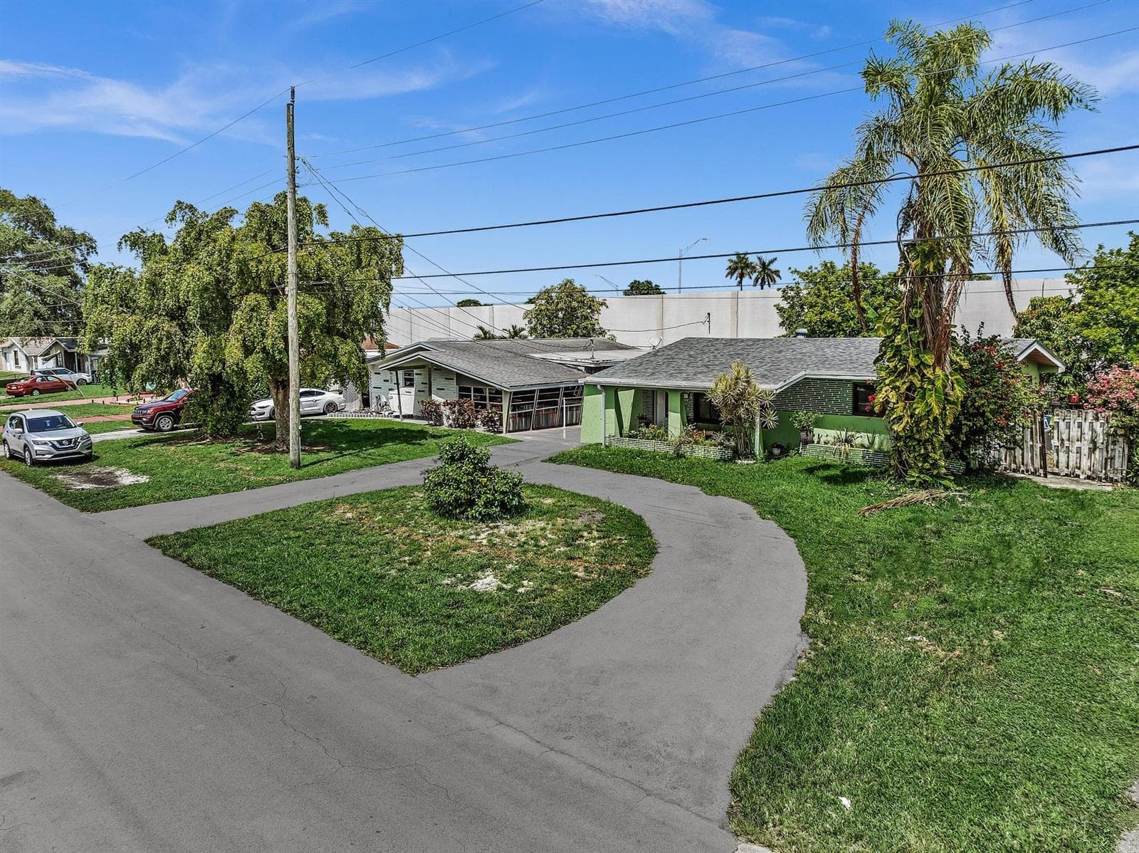 2131 Acapulco Drive, Miramar, FL 33023 photo 2