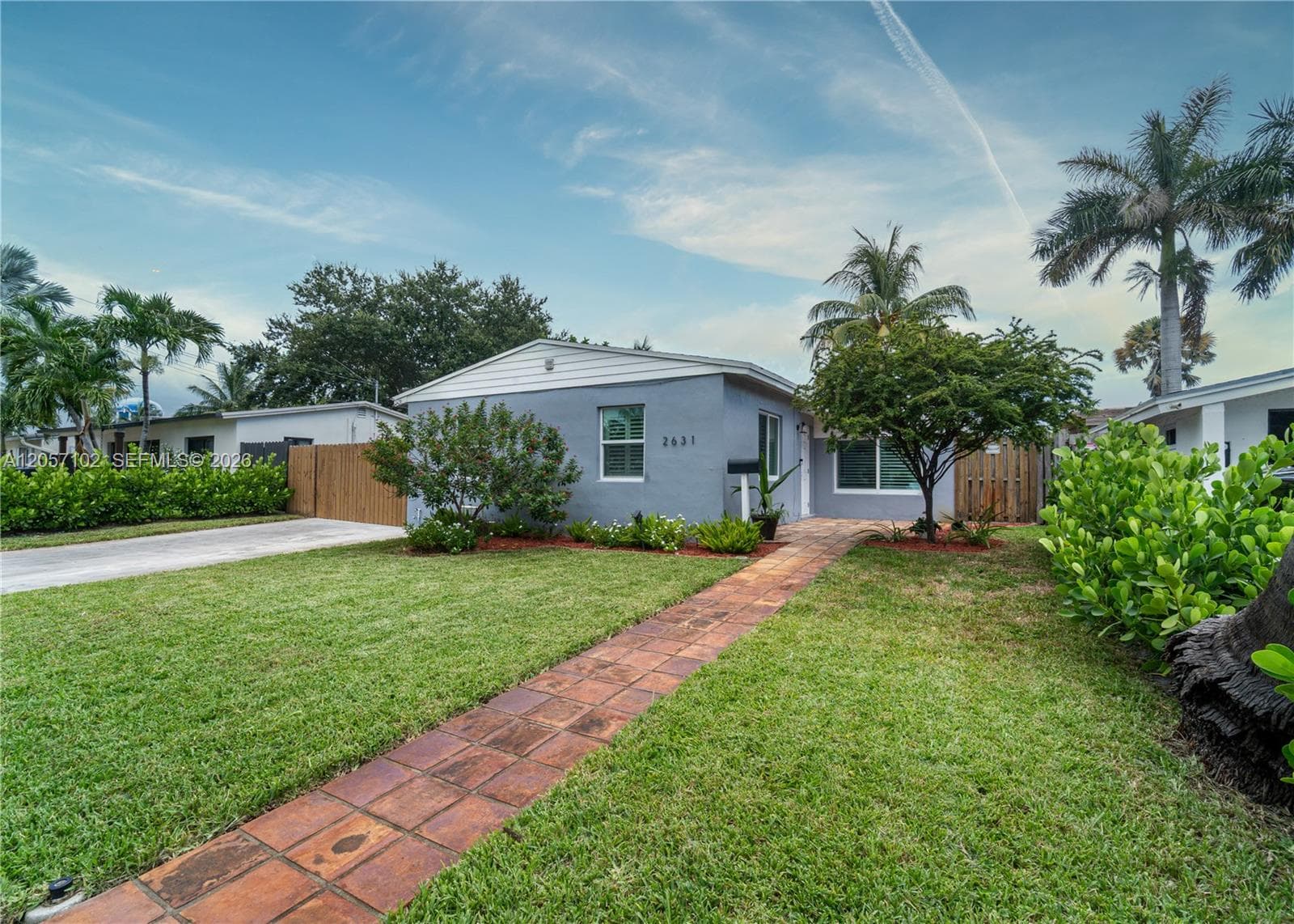 2631 Thomas St, Hollywood, FL 33020 photo 3