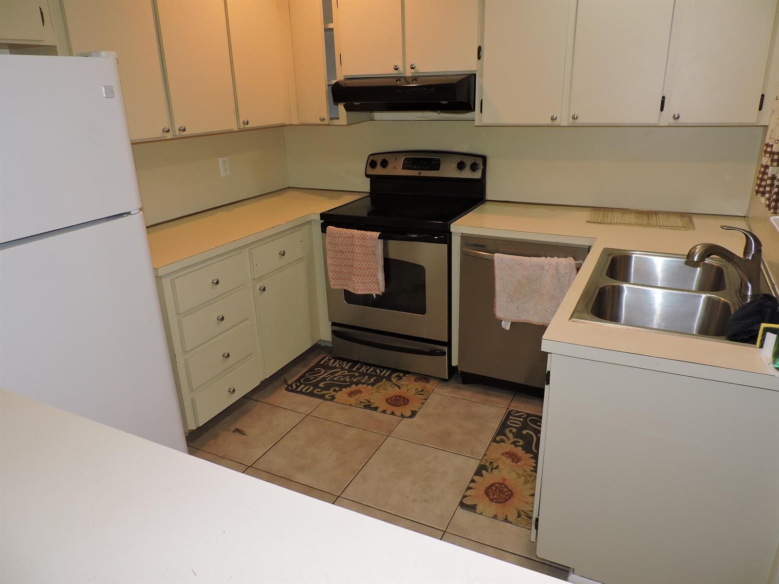 8599 Crater Terrace, West Palm Beach, FL 33403 photo 5