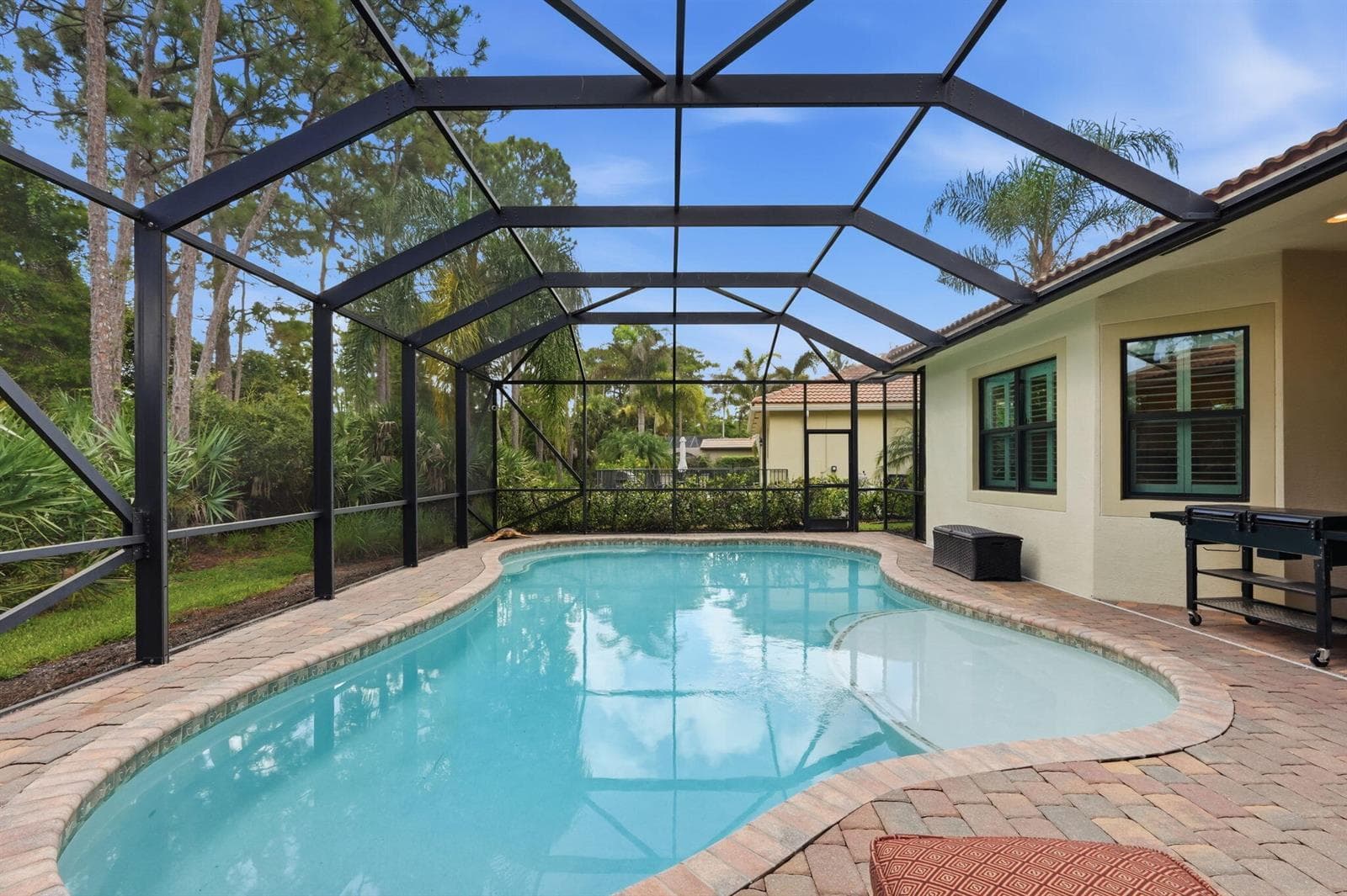2553 NW CRYSTAL LAKE Drive NW, Jensen Beach, FL 34957 photo 2