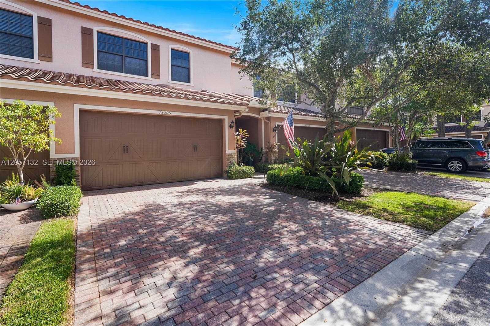 13005 N Riverwalk Cir N, Plantation, FL 33325 photo 2