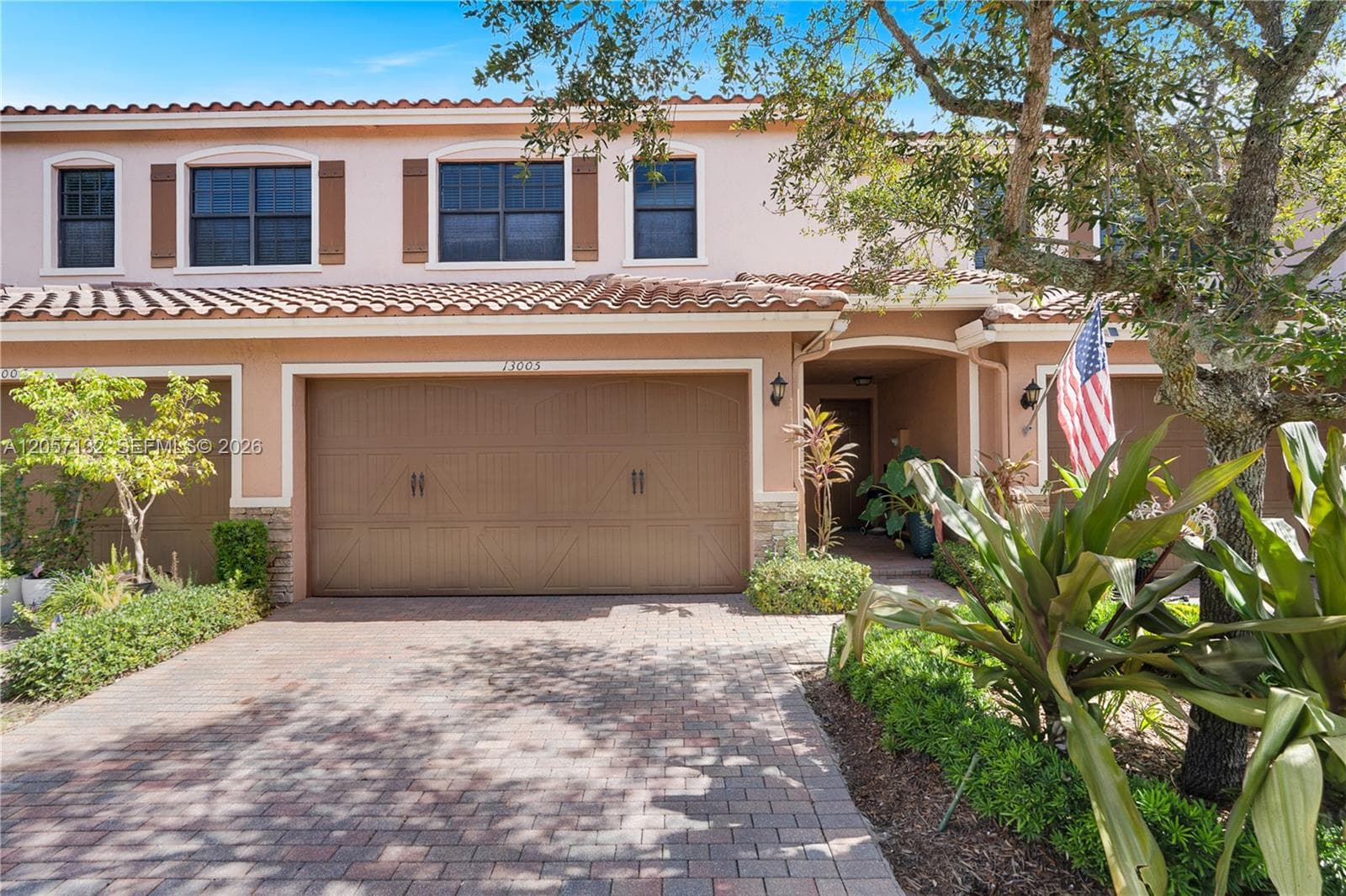 13005 N Riverwalk Cir N, Plantation, FL 33325