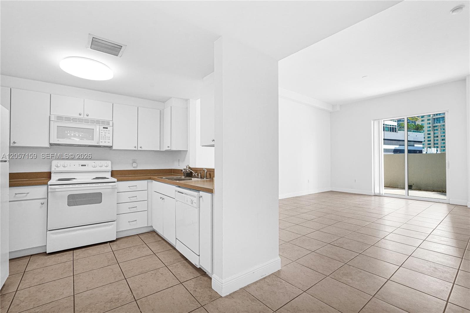 1250 S Miami Ave # 812, Miami, FL 33130 photo 5