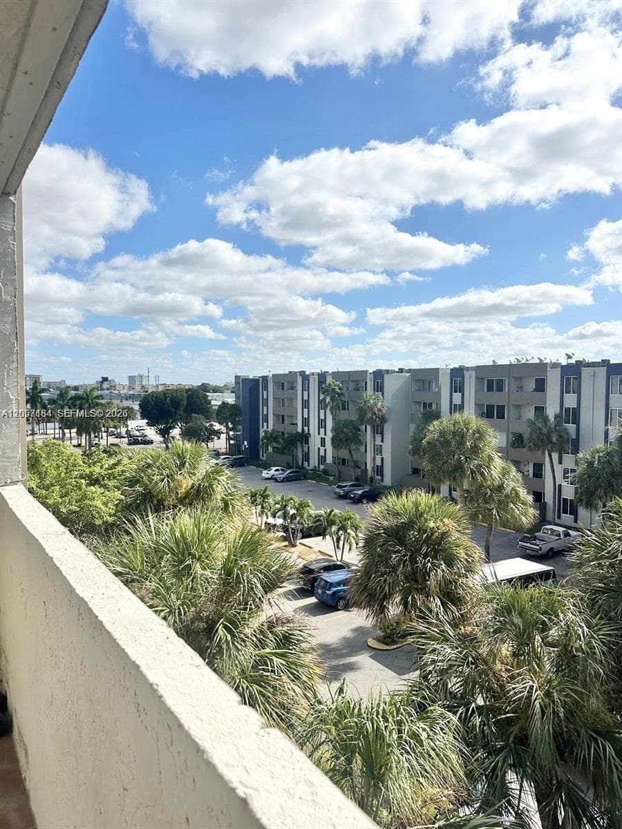 10090 NW 80th Ct # 1542, Hialeah Gardens, FL 33016 photo 3