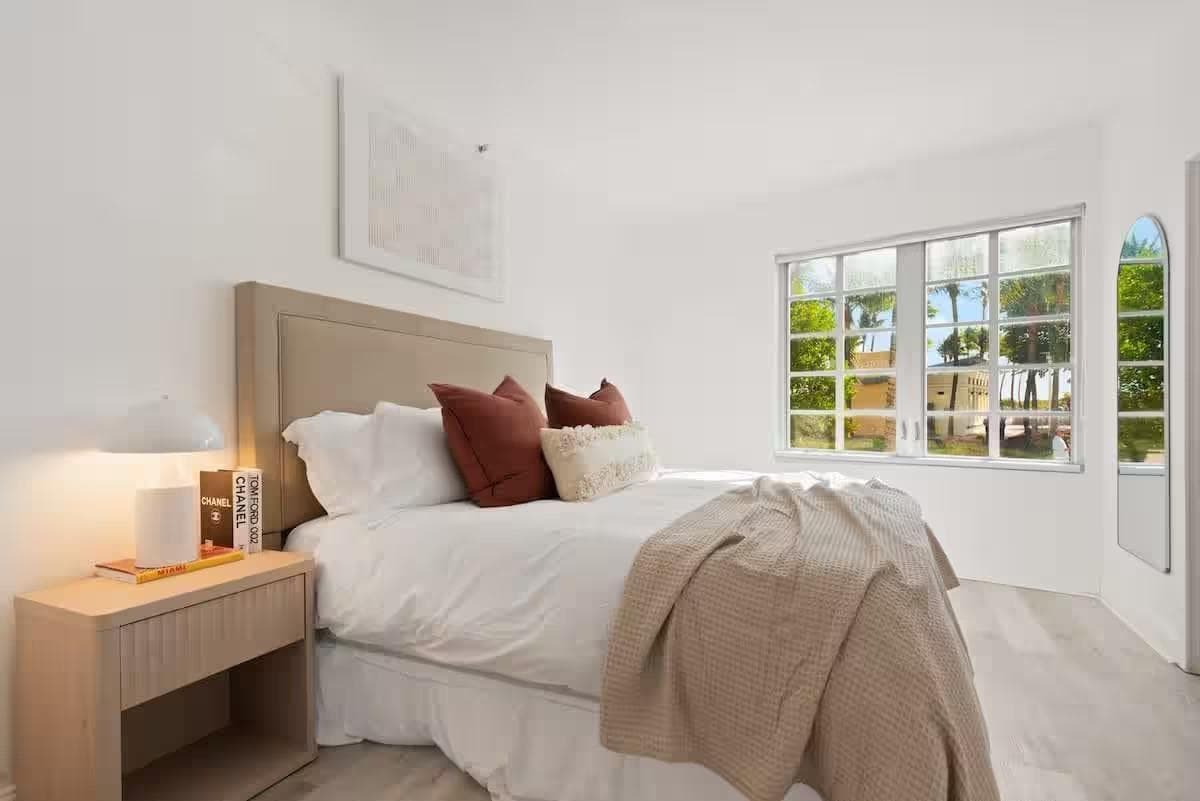 530 Ocean Drive, Miami Beach, FL 33139 photo 4