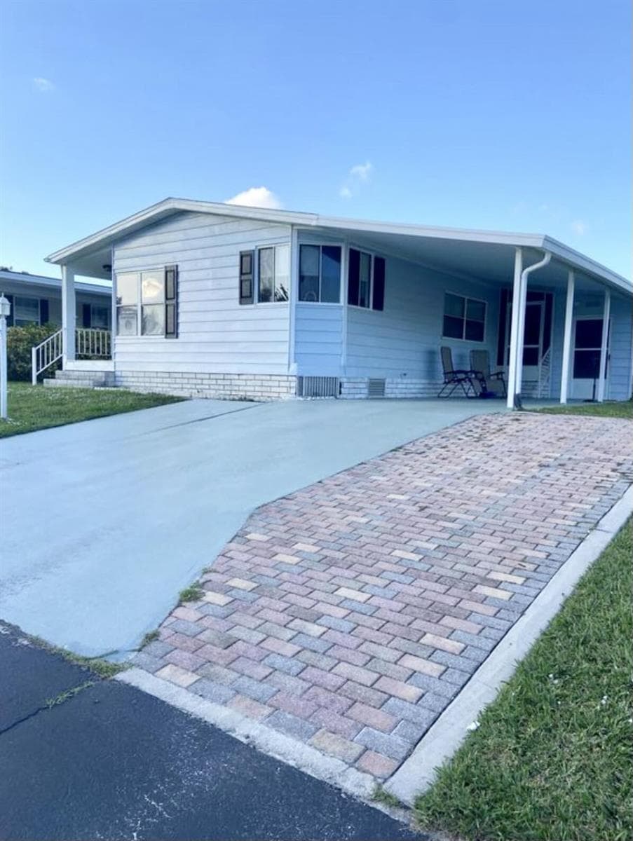 240 Travis Cay Place, Fort Pierce, FL 34982