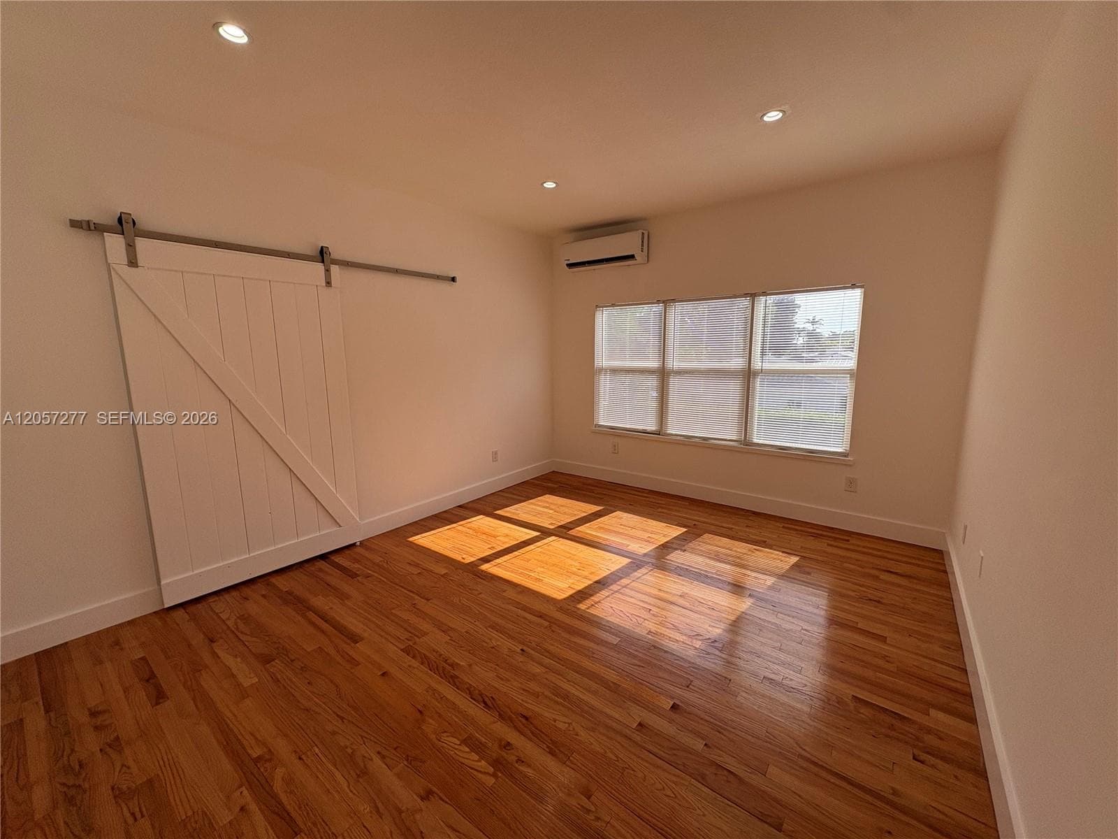 3237 SW 4th St # 14, Miami, FL 33135 photo 2