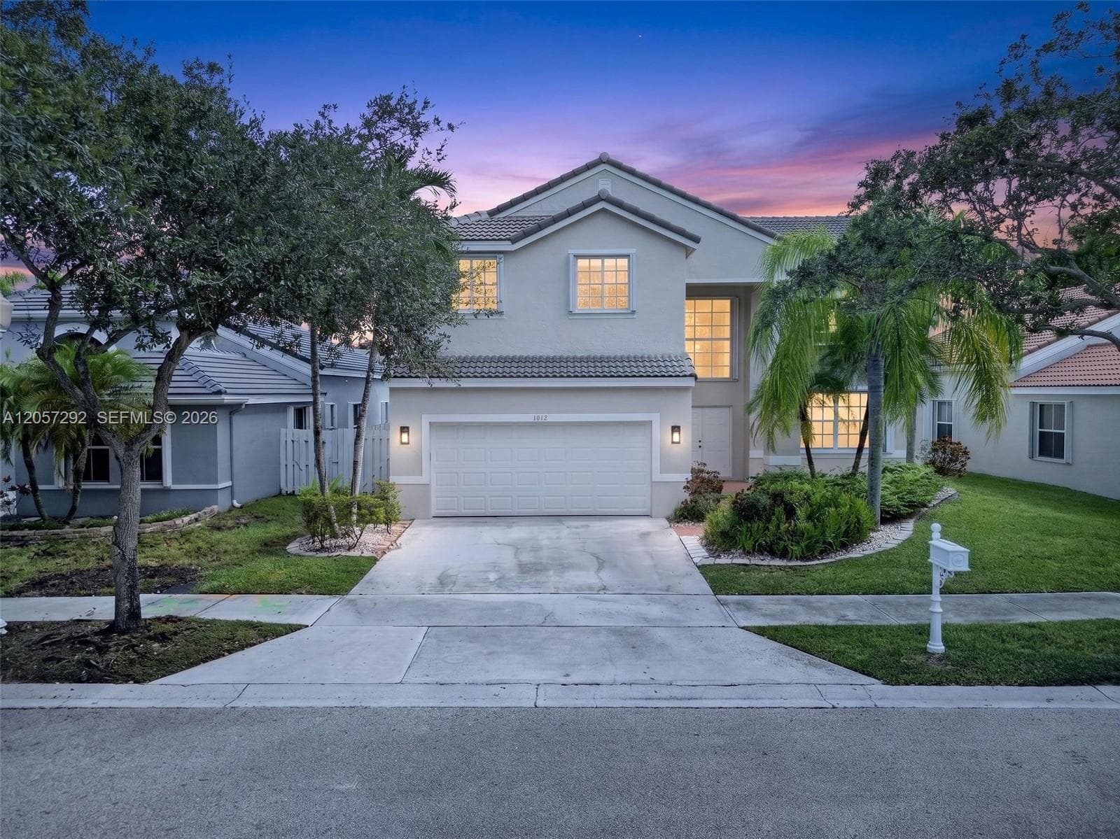 1012 Cedar Falls Dr, Weston, FL 33327