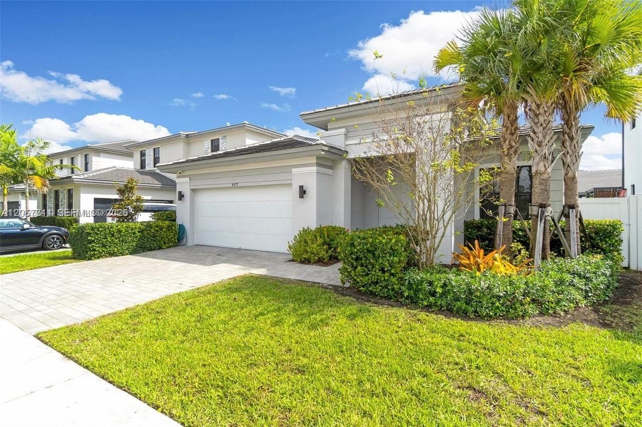 4577 SW 174th Ave, Miramar, FL 33029 photo 3
