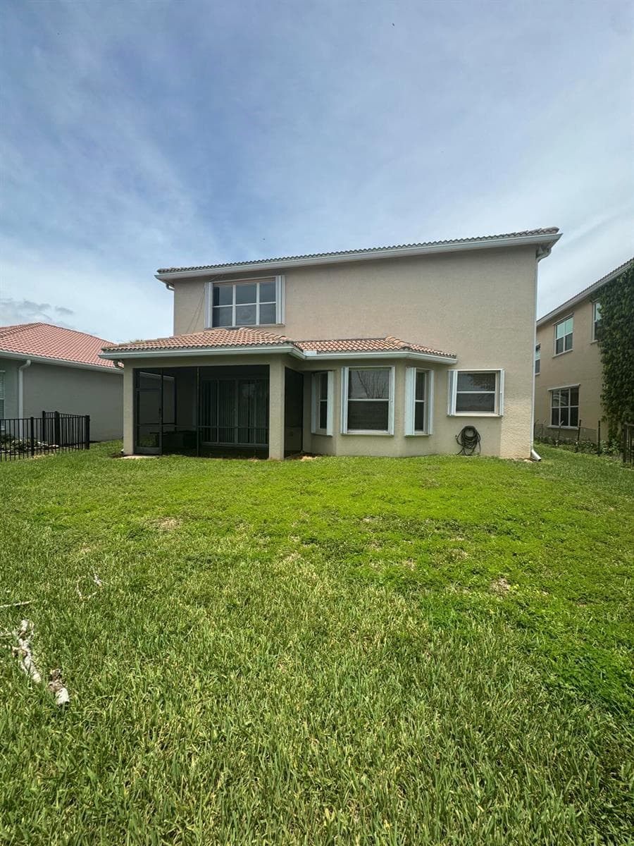 10310 Carolina Willow Drive, Fort Myers, FL 33913 photo 2