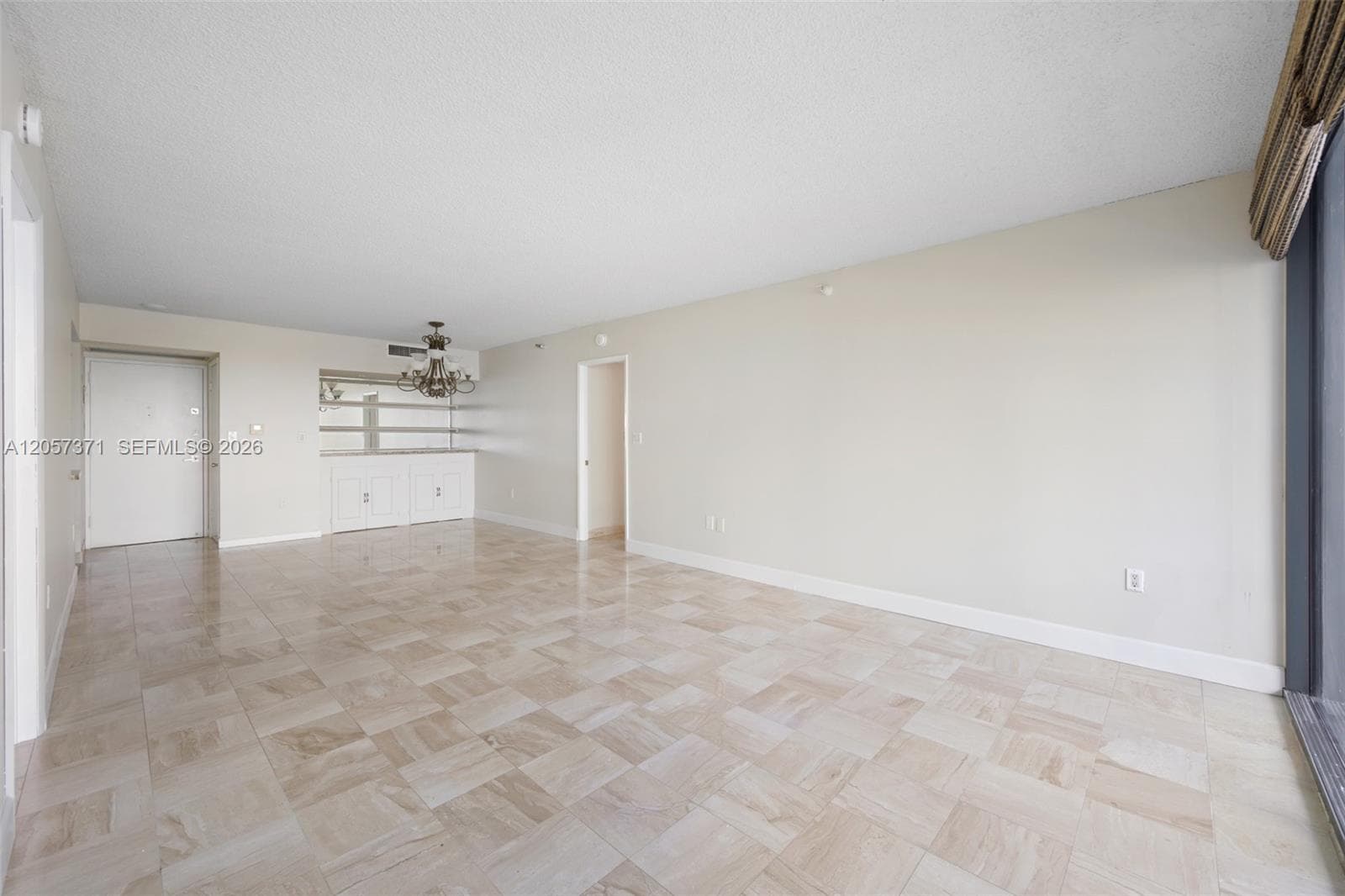20505 E Country Club Dr # 1434, Aventura, FL 33180 photo 5