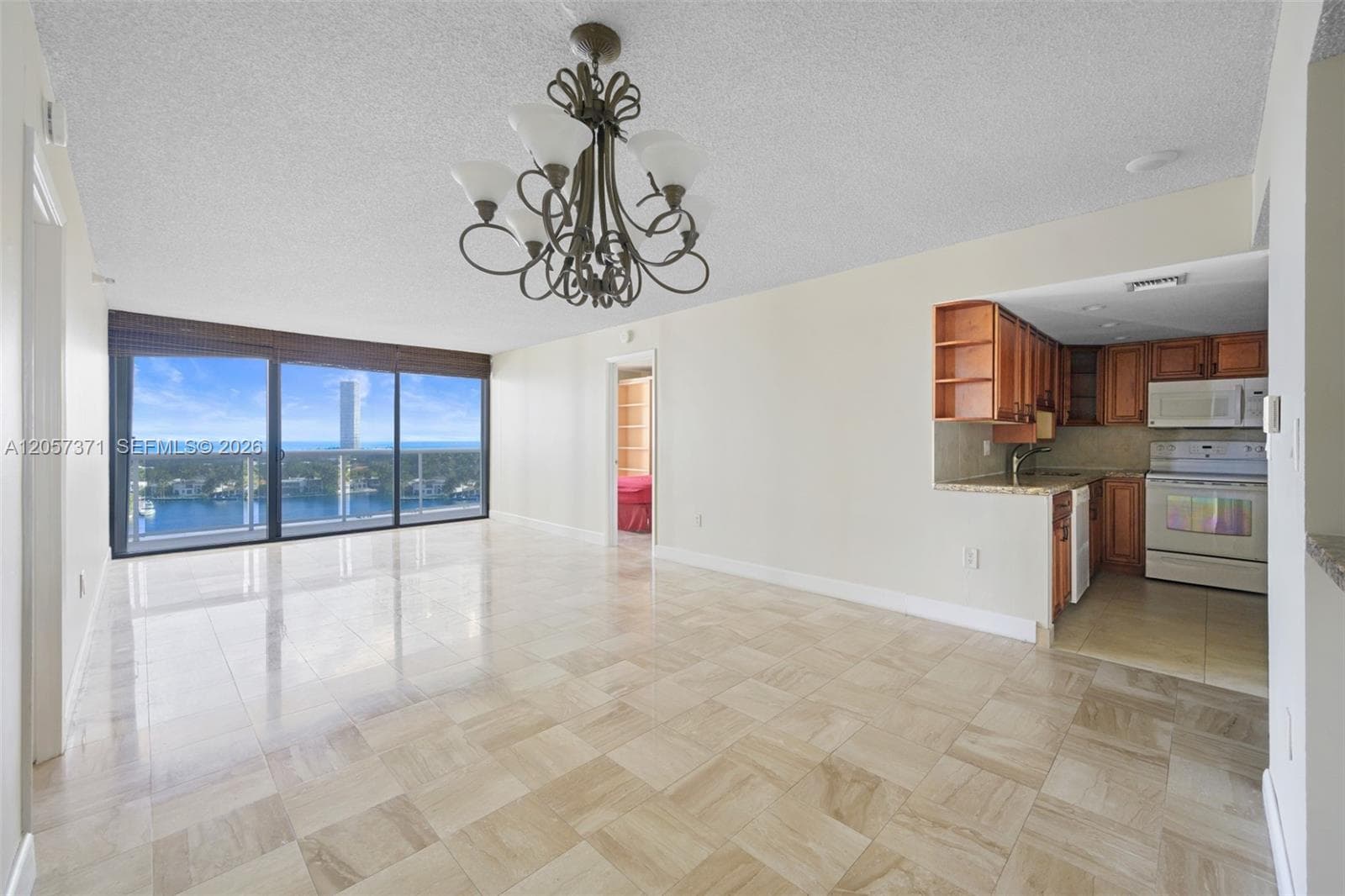 20505 E Country Club Dr # 1434, Aventura, FL 33180 photo 4