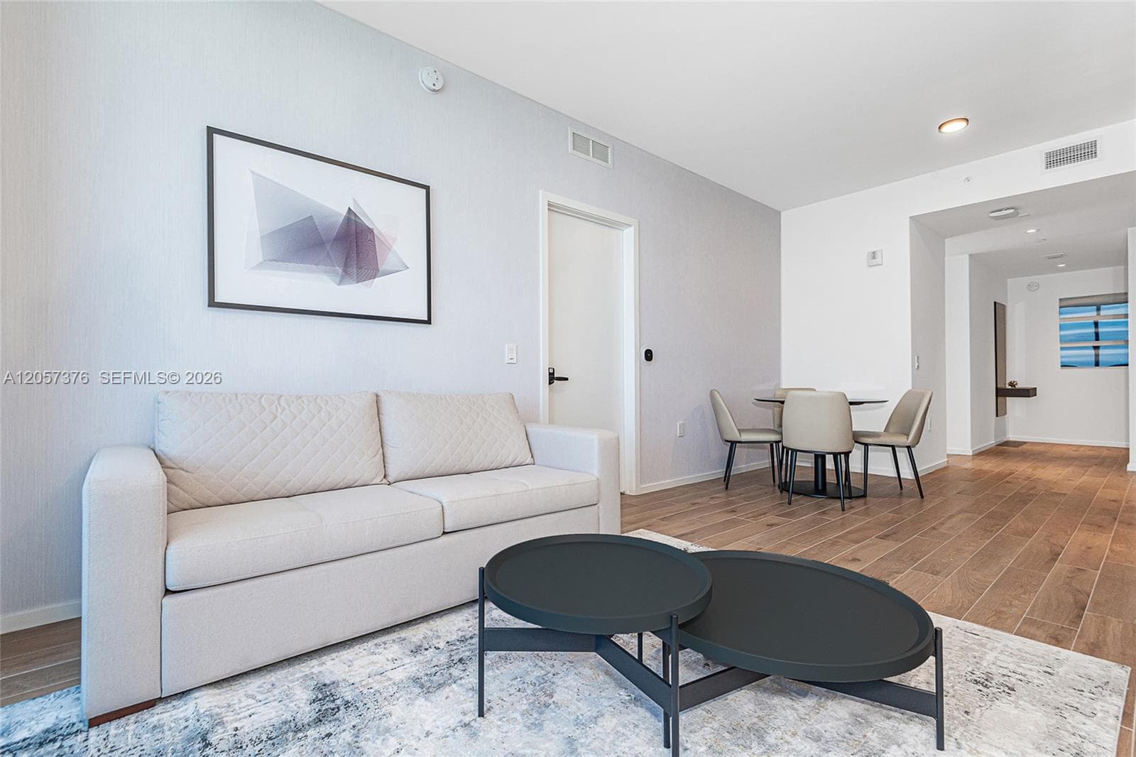 398 NE 5th St # 3711, Miami, FL 33132 photo 3
