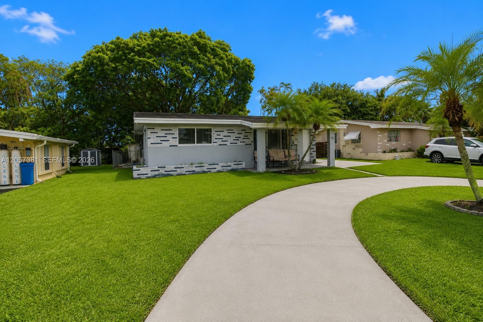 7120 Granada Blvd, Miramar, FL 33023 photo 2