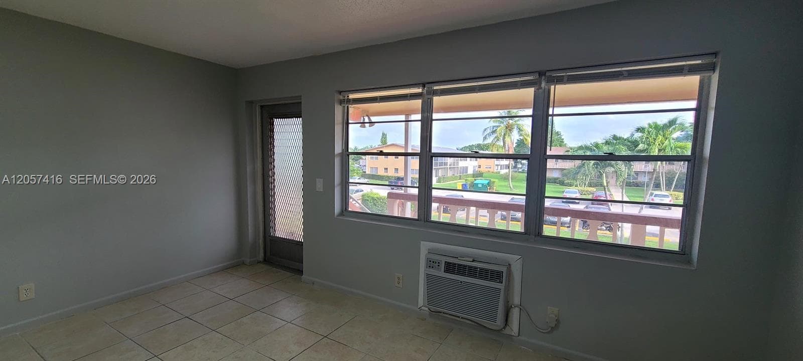 125 Canterbury  E # 125, West Palm Beach, FL 33417 photo 2
