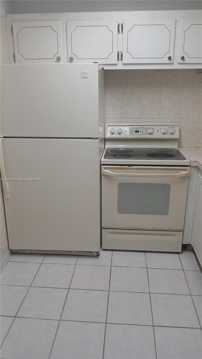 125 Canterbury  E # 125, West Palm Beach, FL 33417 photo 5