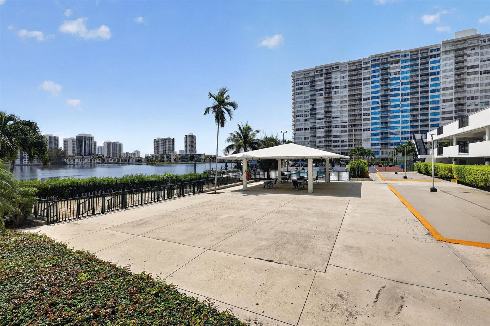 2780 NE 183RD Street # 112, Aventura, FL 33160 photo 2