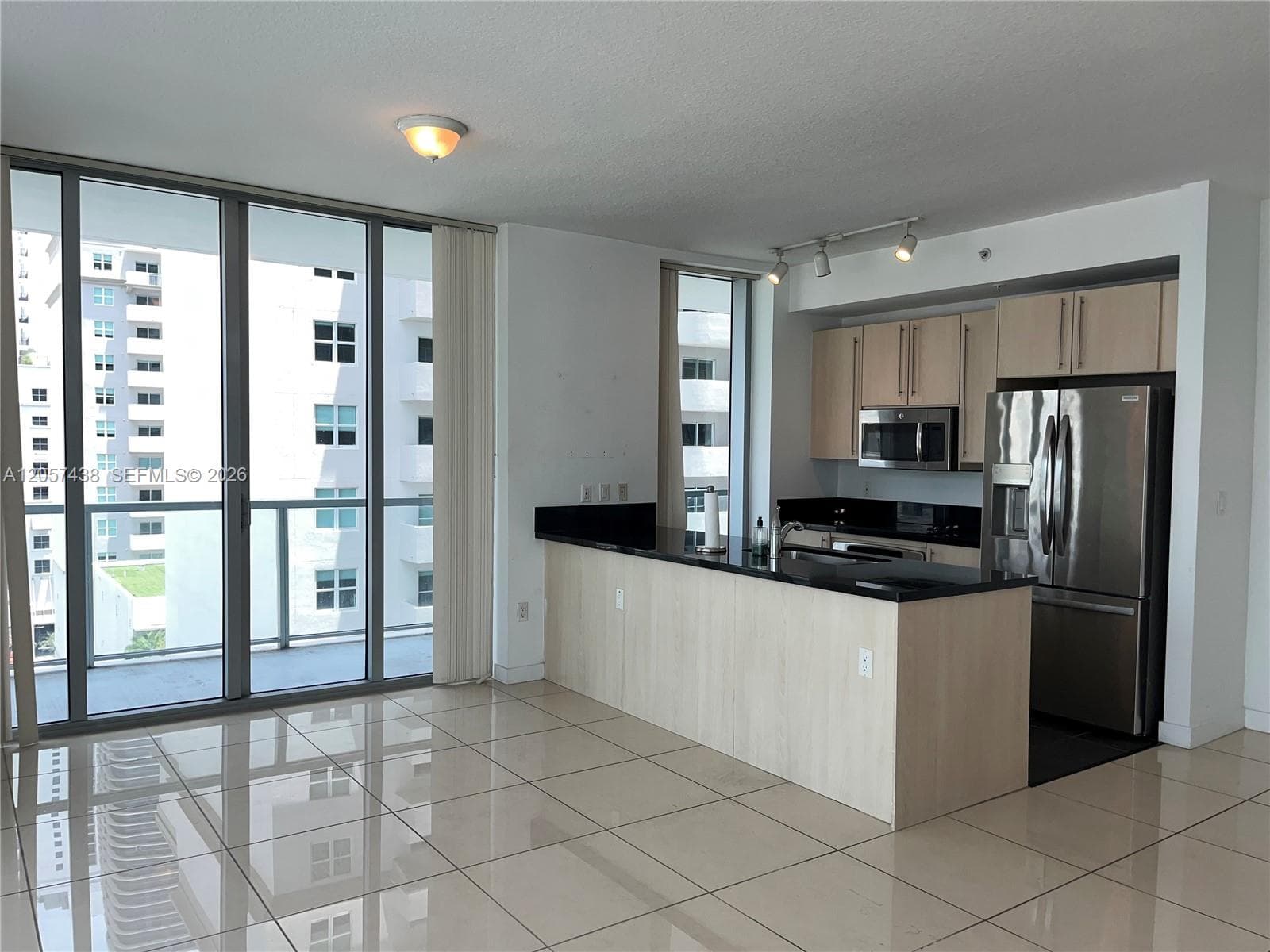 1111 SW 1st Ave # 1025-N, Miami, FL 33130 photo 2