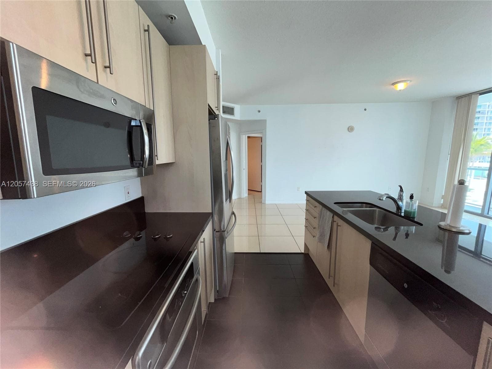 1111 SW 1st Ave # 1025-N, Miami, FL 33130 photo 4