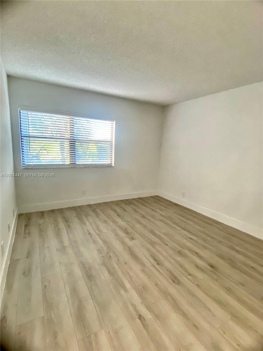 240 Lakeview Dr # 303, Weston, FL 33326 photo 4