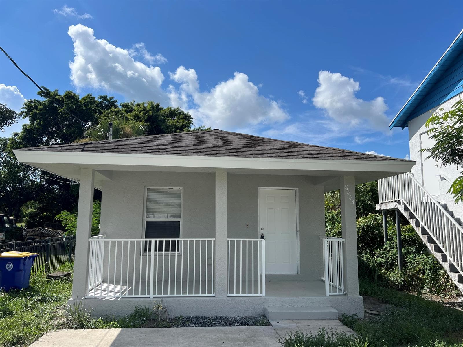 8444 SE DATE Street, Hobe Sound, FL 33455
