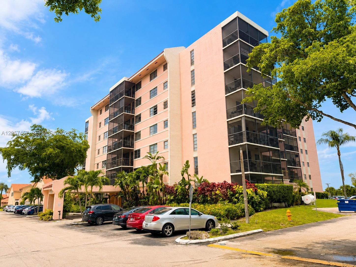 20840 San Simeon Way # 308, Miami, FL 33179