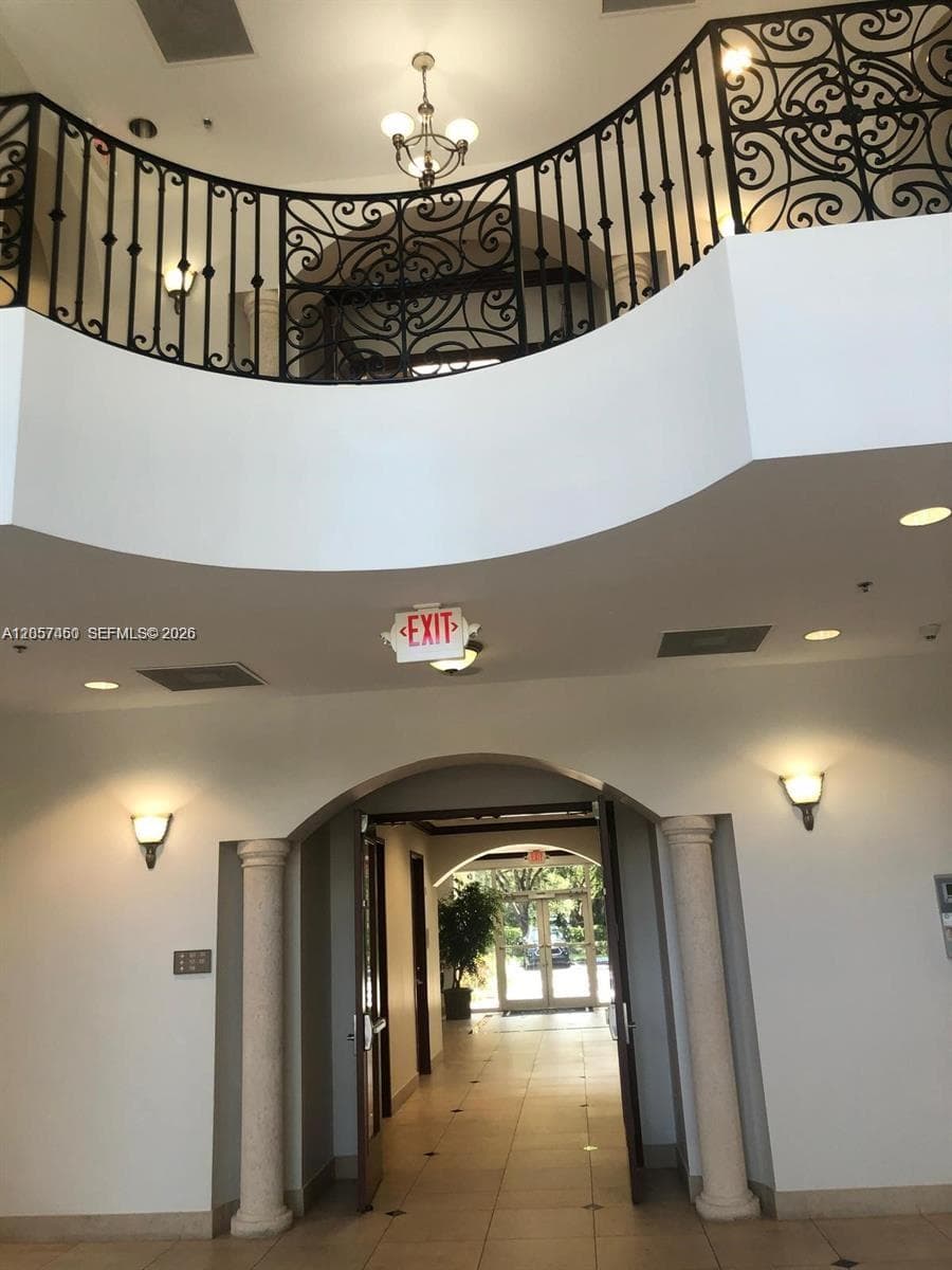 2893 Executive Park Dr # 302, Weston, FL 33331