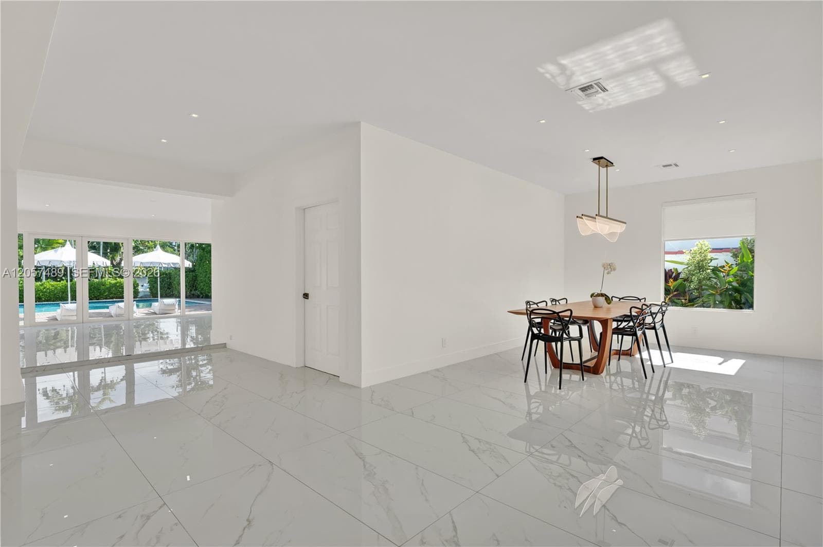 1777 Daytonia Rd, Miami Beach, FL 33141 photo 5